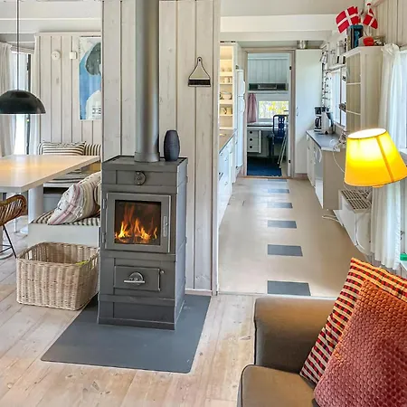 3 Bedroom Gorgeous In * Hornbæk