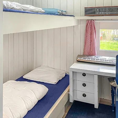 3 Bedroom Gorgeous In Feriehus